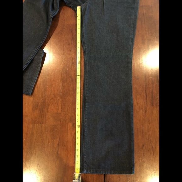 Chico’s jeans - Picture 5 of 9